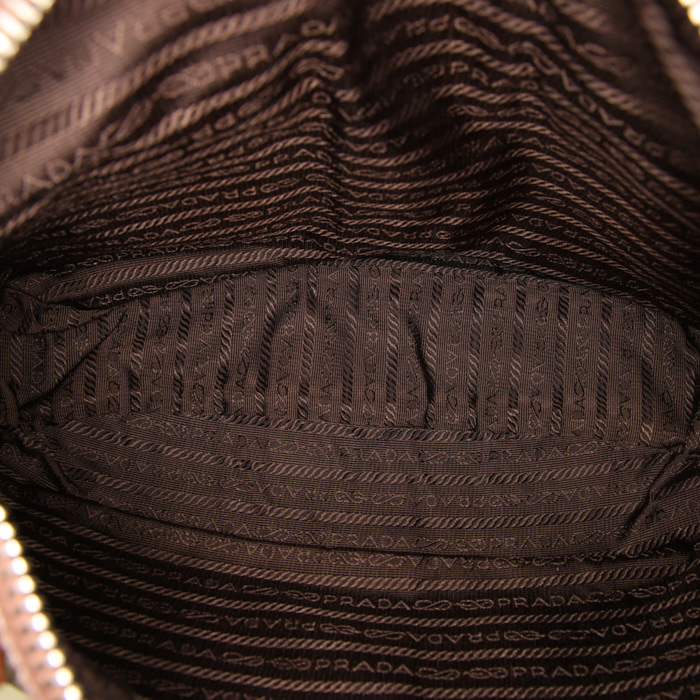 Sac à main Prada en cuir grainé marron - Detail D2