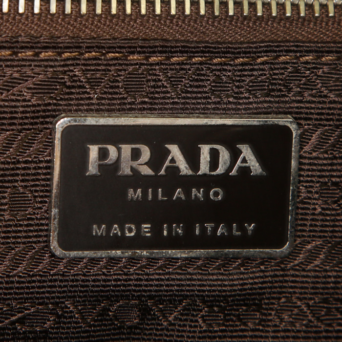 Sac à main Prada en cuir grainé marron - Detail D3