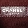 Borsa a tracolla Chanel Timeless jumbo in pelle trapuntata nera - Detail D4 thumbnail