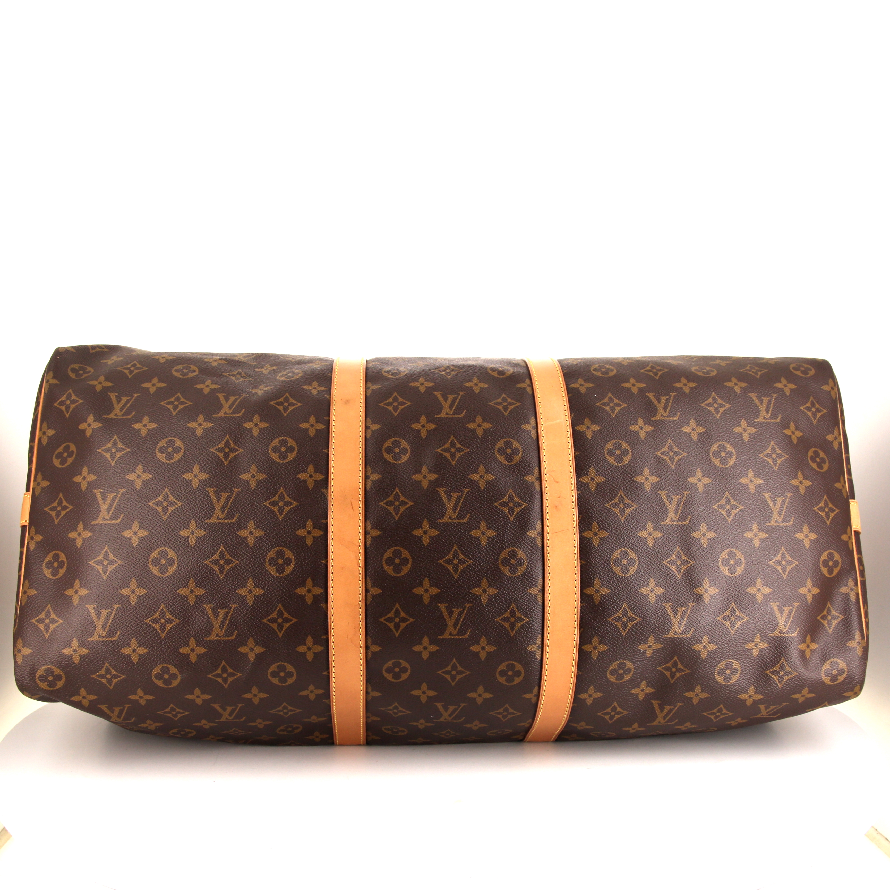 Sac de voyage Louis Vuitton Keepall 60 cm en toile monogram enduite marron et cuir naturel - Detail D5