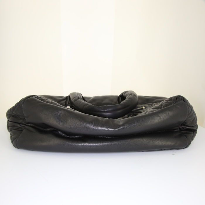 Sac porté épaule ou main Chanel Coco Cocoon en cuir matelassé noir - Detail D5