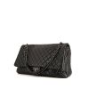 Bolsa de viaje Chanel Chanel Voyage en cuero acolchado negro - 00pp thumbnail