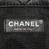 Bolsa de viaje Chanel Chanel Voyage en cuero acolchado negro - Detail D4 thumbnail