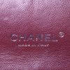 Sac bandoulière Chanel Timeless Maxi Jumbo en cuir matelassé noir - Detail D4 thumbnail