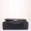Bolso bandolera Chanel Timeless Maxi Jumbo en cuero acolchado negro - Detail D5 thumbnail