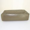 Chanel Timeless Maxi Jumbo handbag in khaki quilted leather - Detail D5 thumbnail