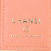 Portafogli lungo Chanel Timeless in pelle martellata e trapuntata rosa Peche - Detail D3 thumbnail