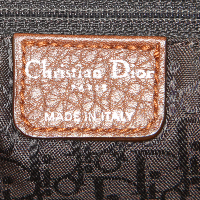 Sac porté épaule ou main Dior Gaucho en cuir grainé marron - Detail D3