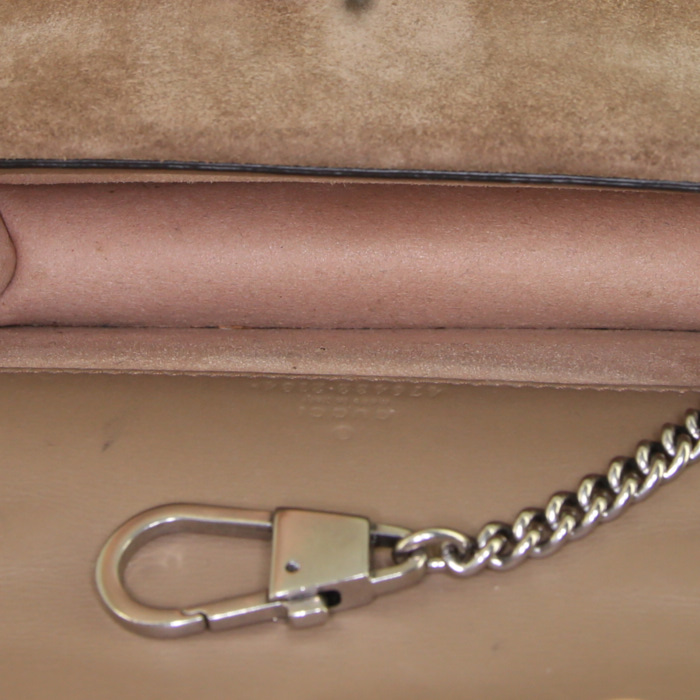 Sac porté épaule ou main Gucci Dionysus mini en toile monogram enduite beige et suédine beige - Detail D3