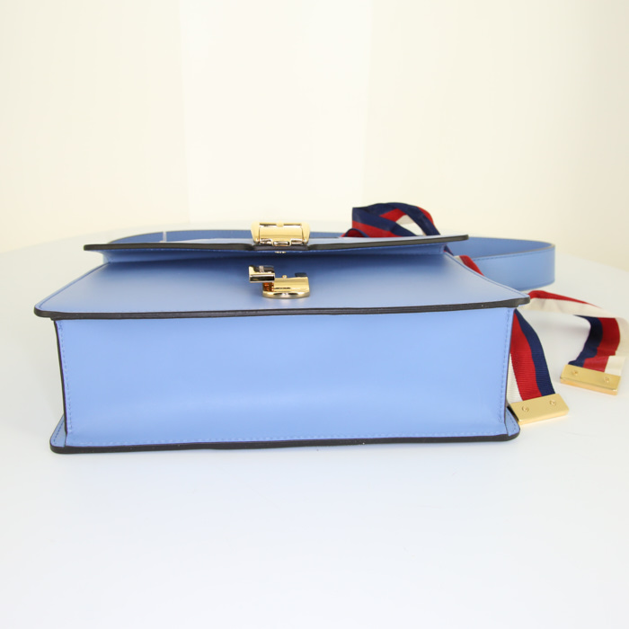 Bolso de mano Gucci Sylvie modelo pequeño en cuero azul - Detail D5