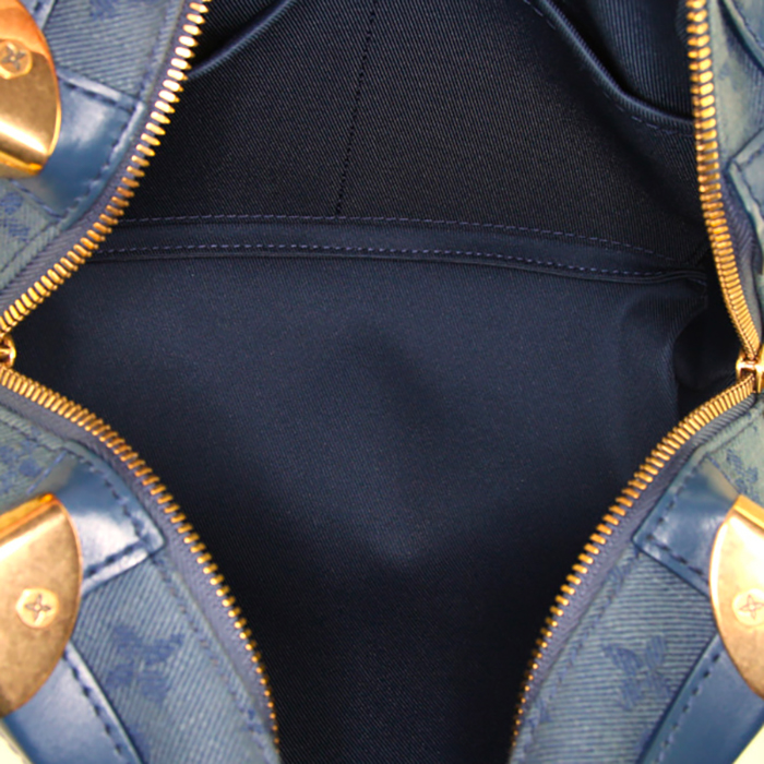 Bolso bandolera Louis Vuitton Petite Malle en tela monogram azul y cuero azul - Detail D2