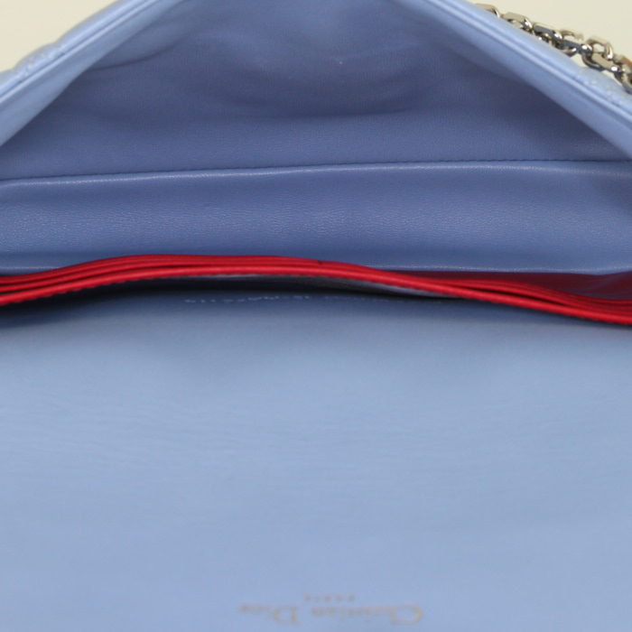 Bolso bandolera Dior Miss Dior Promenade en cuero cannage azul claro - Detail D3