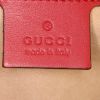 Sac bandoulière Gucci GG Marmont petit modèle en cuir matelassé rouge - Detail D4 thumbnail