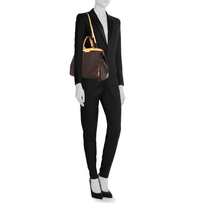 Borsa Louis Vuitton Brea in pelle verniciata bordeaux e pelle naturale - Detail D2