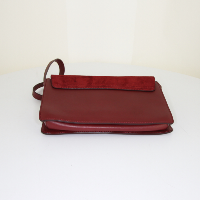 Chloé Faye shoulder bag in burgundy suede and burgundy leather - Detail D4