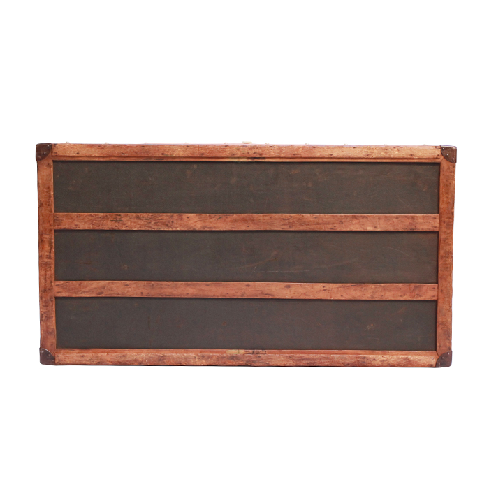 Louis Vuitton Malle Cabine trunk in brown monogram canvas - Detail D2