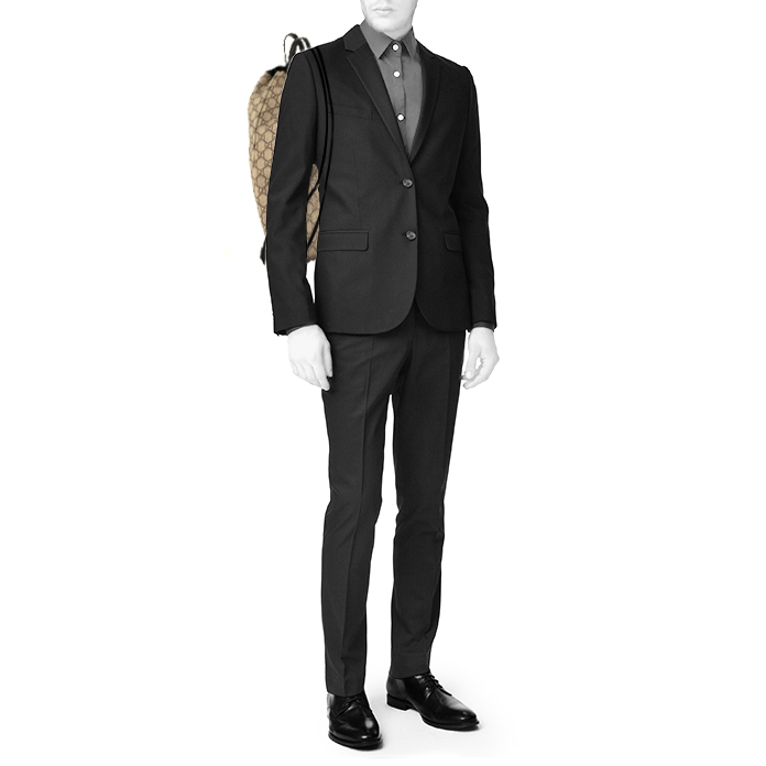 Sac à dos Gucci en toile monogram beige et cuir noir - Detail D1