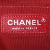 Borsa a tracolla Chanel Editions Limitées in pelle trapuntata a zigzag rossa - Detail D4 thumbnail