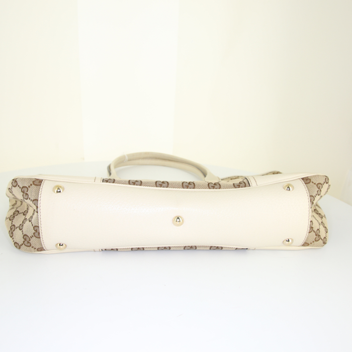 Gucci Princy handbag in beige logo canvas and white leather - Detail D4