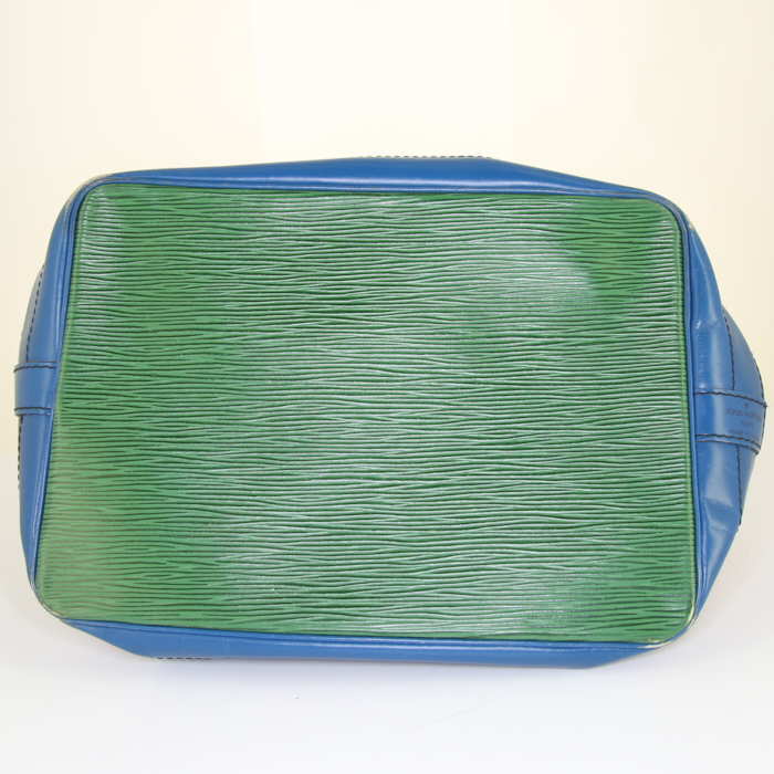 Sac à main Grand Noé en cuir épi tricolore rouge vert et bleu - Detail D4