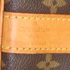 Bolsa de viaje Louis Vuitton Keepall 45 en lona Monogram marrón y cuero natural - Detail D3 thumbnail