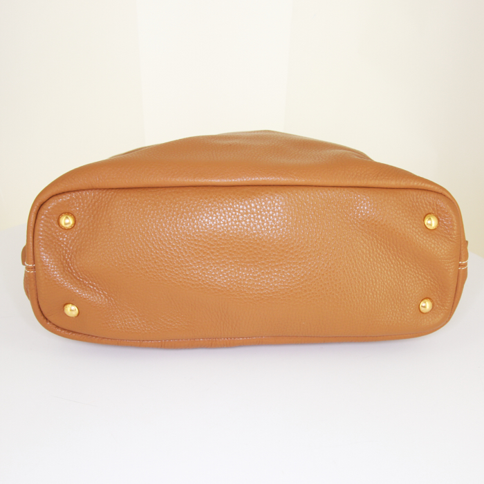 Sac cabas Prada Daino en cuir grainé beige - Detail D4