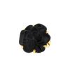 Chanel Camelia medium model ring in yellow gold and onyx - 00pp thumbnail
