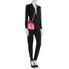 Shopping bag Dior Diorissimo modello piccolo in pelle martellata rosa - Detail D2 thumbnail