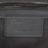 Bolso de mano Dior Saddle en cuero negro mate - Detail D3 thumbnail
