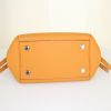 Louis Vuitton Milla small model bag in saffron yellow leather - Detail D5 thumbnail
