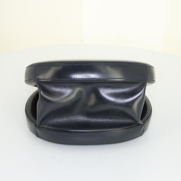 Loewe shoulder bag in dark blue leather - Detail D5