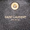 Borsa a tracolla Saint Laurent Wallet on Chain in pelle martellata e trapuntata nera con motivo a spina di pesce - Detail D4 thumbnail