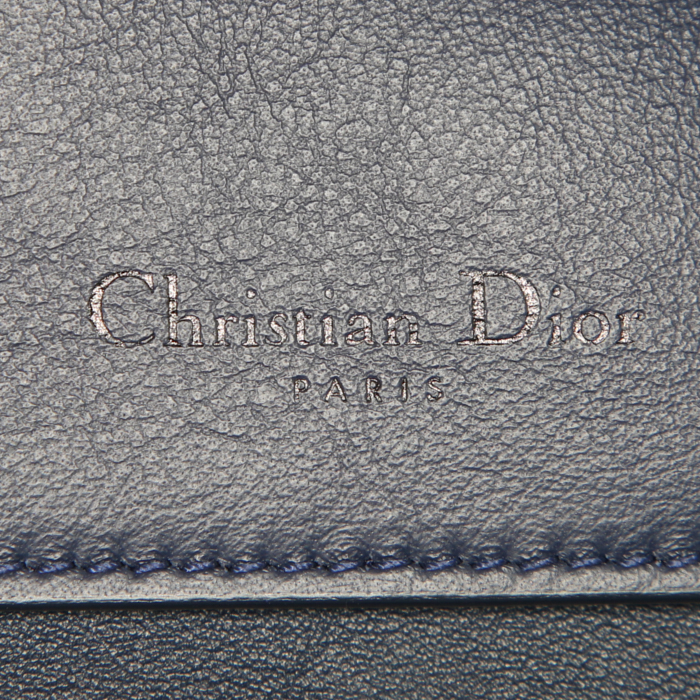 Borsa a tracolla Dior Be Dior modello medio in pelle blu marino e pelle verniciata argentata - Detail D4