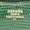 Bolso para llevar al hombro Hermes Lydie en piel de lagarto verde - Detail D3 thumbnail