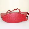 Bolso de mano Louis Vuitton Saint Jacques en cuero Epi rojo - Detail D4 thumbnail