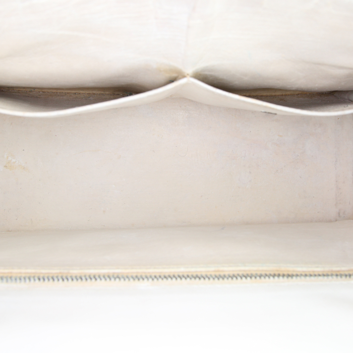 Bolso de mano Hermes Kelly 28 cm en cuero box blanco - Detail D2