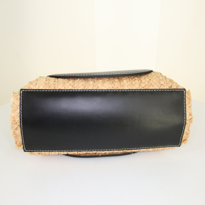 Loewe Gate Top Handle handbag in beige raphia and black leather - Detail D5