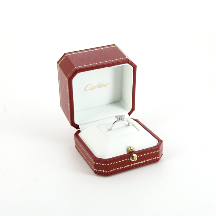 Cartier Caresse d'Orchidées small model ring in white gold and diamonds - Detail D2