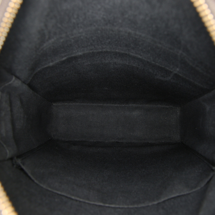 Sac bandoulière Louis Vuitton Bobby en cuir verni monogram marron - Detail D2