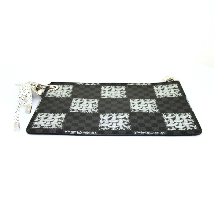 Pochette Louis Vuitton Louis Vuitton Editions Limitées en toile damier noire - Detail D4
