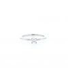 Anello solitario Tiffany & Co in platino e diamante - 360 thumbnail