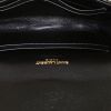 Portefeuille Saint Laurent Enveloppe en cuir matelassé chevrons noir - Detail D2 thumbnail