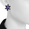 Vintage 1970's earrings in yellow gold,  lapis-lazuli and diamonds - Detail D1 thumbnail