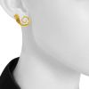 Lalaounis Animal Head earrings for non pierced ears in yellow gold - Detail D1 thumbnail