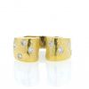 Vintage ring in hammered yellow gold and diamonds - 360 thumbnail