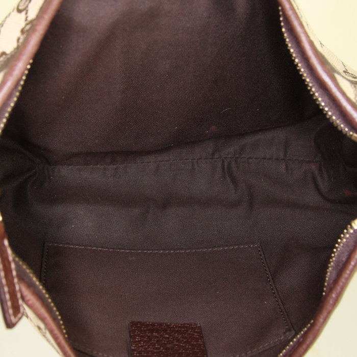 Sac/pochette Gucci Abbey en toile monogram beige et cuir marron - Detail D2
