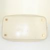 Louis Vuitton Lockit  handbag in cream color suhali leather and cream color - Detail D5 thumbnail