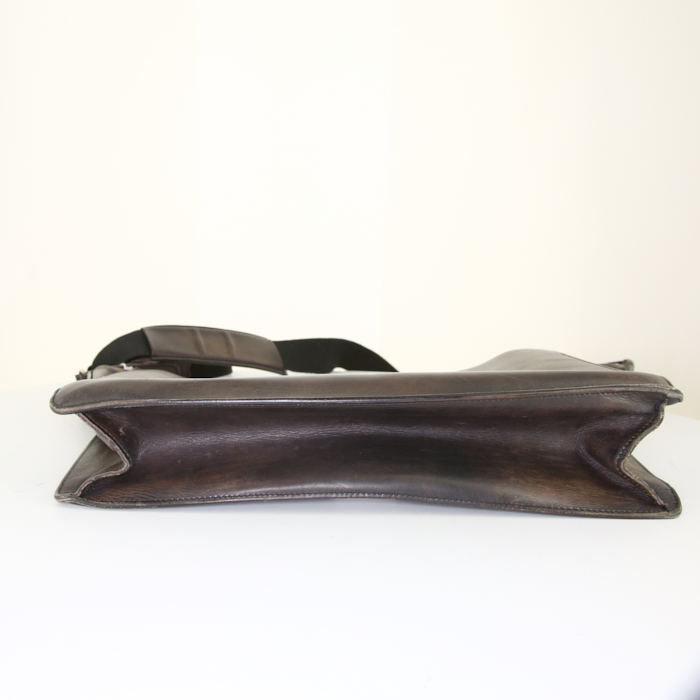 Berluti messenger bag in brown shading leather and black canvas - Detail D4