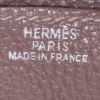 Billetera Hermes Dogon en cuero togo marrón etoupe - Detail D3 thumbnail
