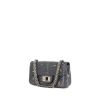 Bolso bandolera Chanel 2.55 mini en piel de galuchat gris - 00pp thumbnail